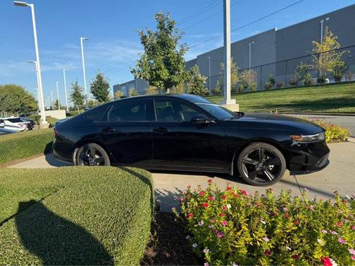 2023 Honda Accord Hybrid Base