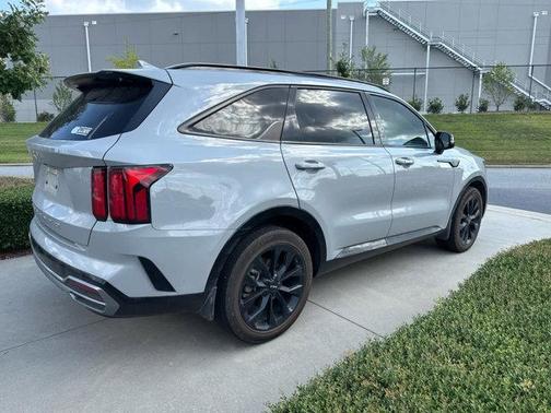 2022 Kia Sorento SX