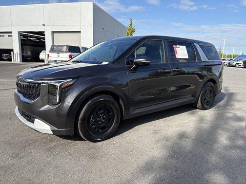 2025 Kia Carnival LXS