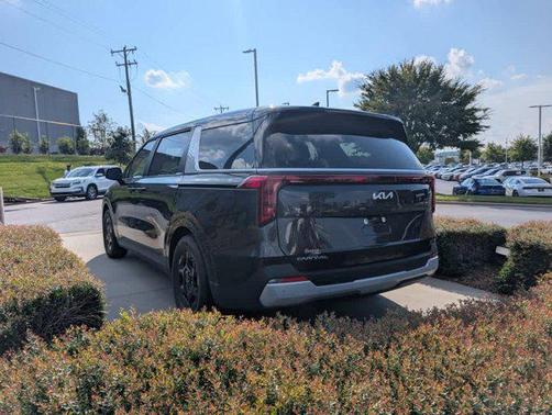 2025 Kia Carnival LXS