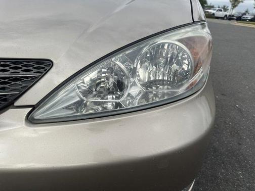2004 Toyota Camry XLE V6