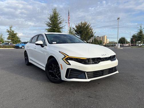 2025 Kia K5 LXS