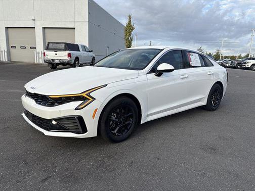 2025 Kia K5 LXS