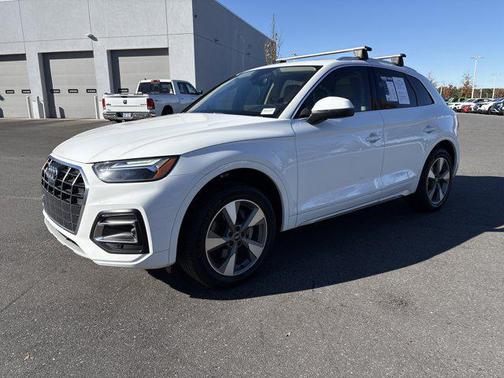2022 Audi Q5 40 Premium Plus