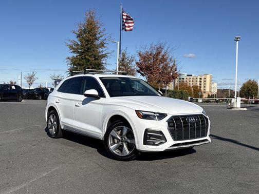 2022 Audi Q5 40 Premium Plus