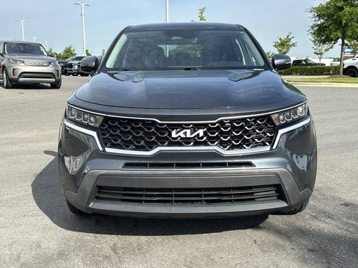 2022 Kia Sorento LX