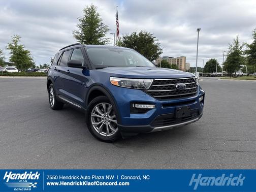ATLAS BLUE METALLIC 2021 Ford Explorer XLT