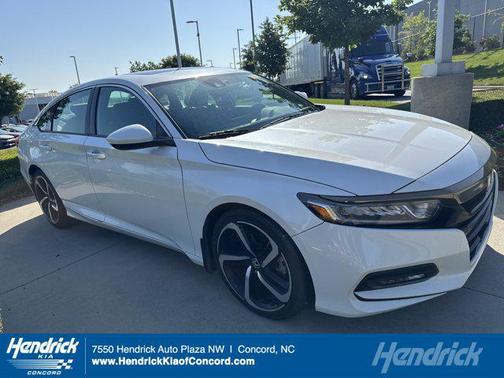 Platinum White Pearl 2018 Honda Accord Sport 2.0T