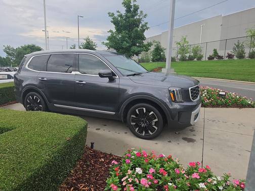 Gravity Gray 2024 Kia Telluride SX