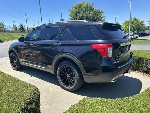 AGATE BLACK METALLIC 2022 Ford Explorer Limited