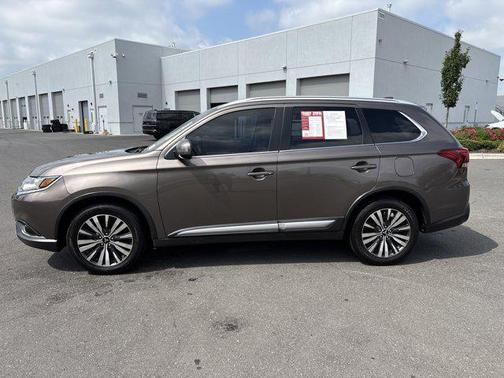 2020 Mitsubishi Outlander SEL