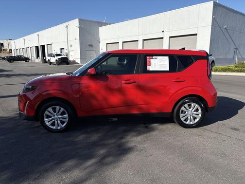 Inferno Red 2025 Kia Soul LX
