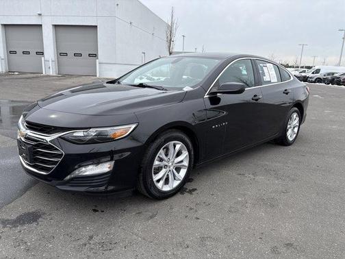 2022 Chevrolet Malibu FWD LT