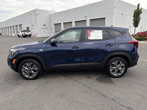 Dark Ocean Blue 2026 Kia Seltos LX