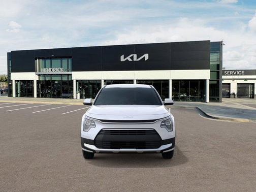 Snow White Pearl 2026 Kia Niro LX