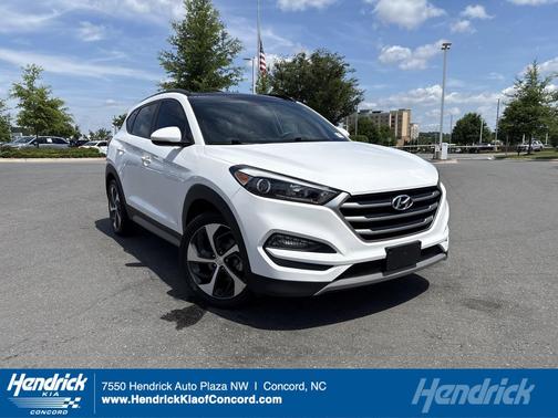 Dazzling White 2018 Hyundai TUCSON Value