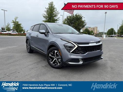 Everlasting Silver 2024 Kia Sportage EX
