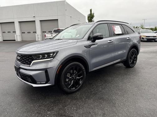 Everlasting Silver 2023 Kia Sorento SX