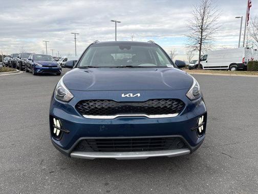 2022 Kia Niro LXS
