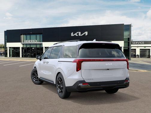 Snow White Pearl 2026 Kia Carnival SX Prestige