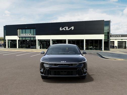 Aurora Black Pearl 2026 Kia K4 GT-Line Turbo