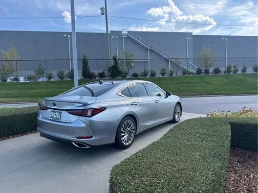 2022 Lexus ES 350 Ultra Luxury