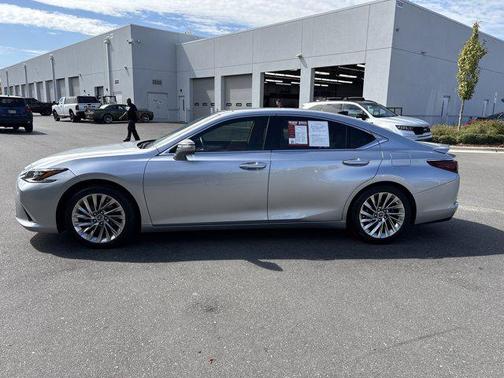 2022 Lexus ES 350 Ultra Luxury