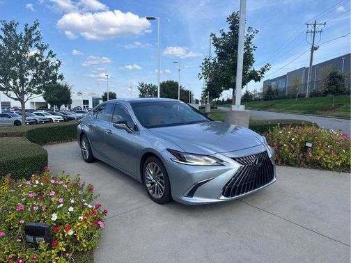 2022 Lexus ES 350 Ultra Luxury