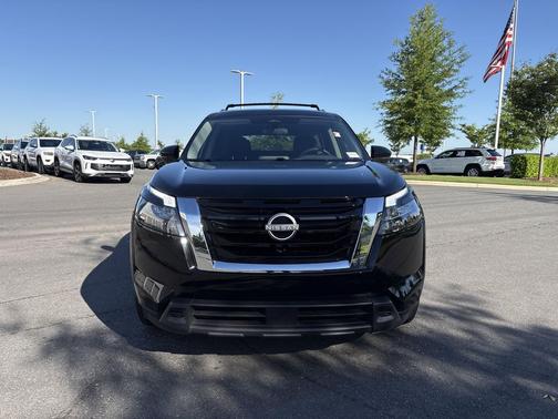 Super Black 2024 Nissan Pathfinder SV 4WD