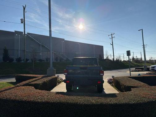 2024 Jeep Gladiator Sport S