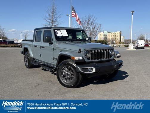 2024 Jeep Gladiator Sport S