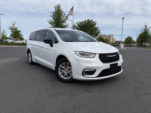 2025 Chrysler Pacifica L