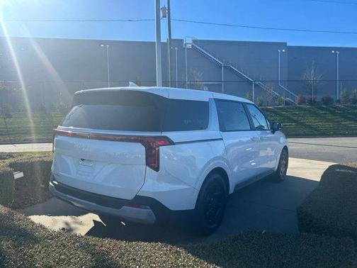 2025 Kia Carnival LXS