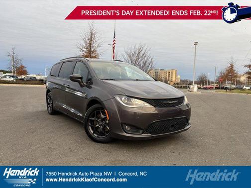 2018 Chrysler Pacifica Touring-L