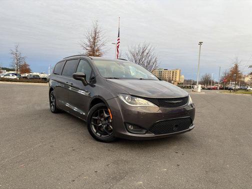 2018 Chrysler Pacifica Touring-L