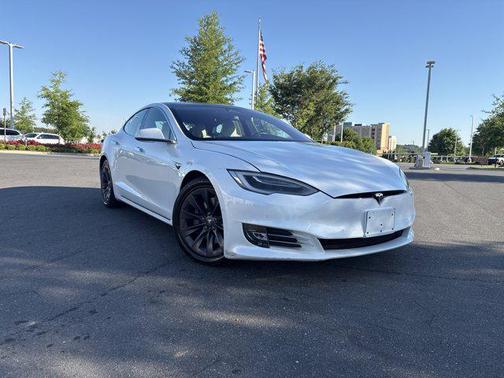 Pearl White Multi-Coat 2019 Tesla Model S Long Range