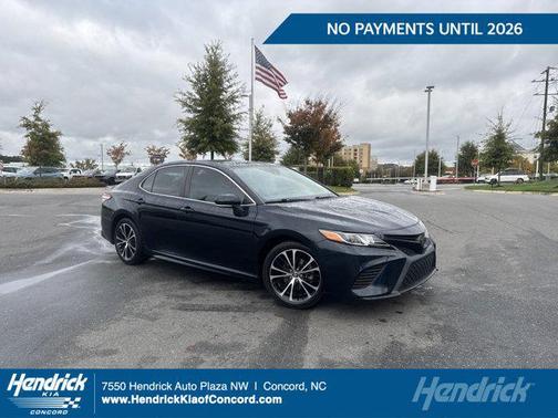 2020 Toyota Camry SE