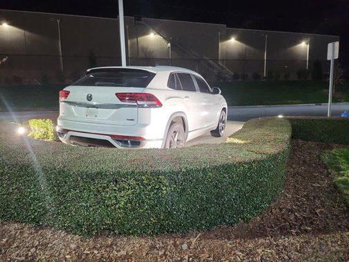 2022 Volkswagen Atlas Cross Sport 2.0T SEL