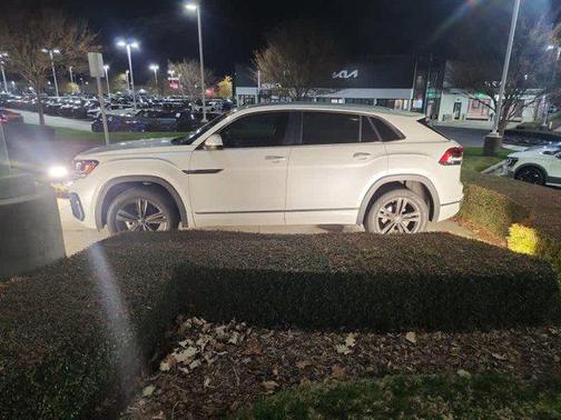 2022 Volkswagen Atlas Cross Sport 2.0T SEL