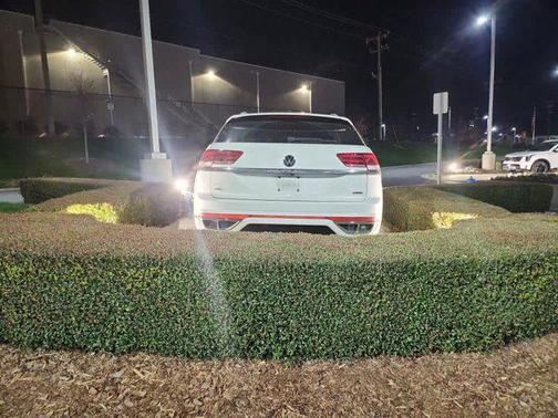 2022 Volkswagen Atlas Cross Sport 2.0T SEL