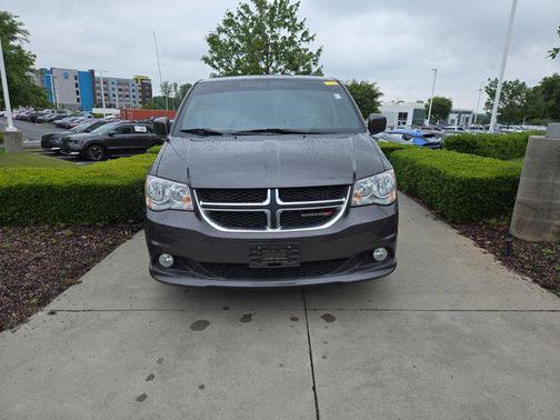 Granite Pearlcoat 2019 Dodge Grand Caravan SXT
