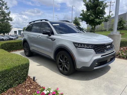 Wolf Gray 2023 Kia Sorento EX