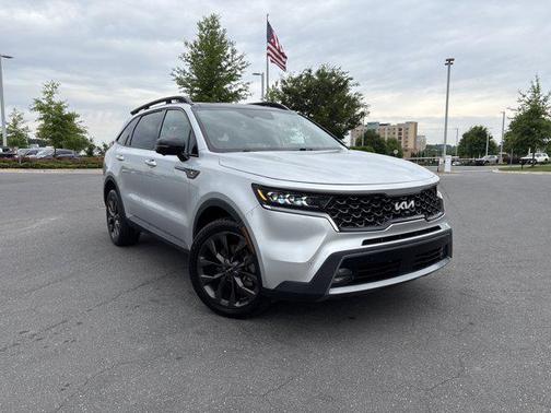 Sparkling Silver 2022 Kia Sorento SX