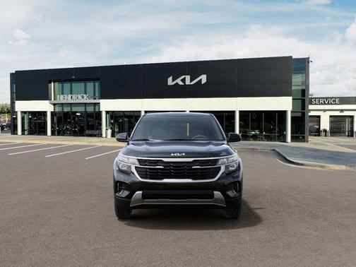 Fusion Black 2026 Kia Seltos LX