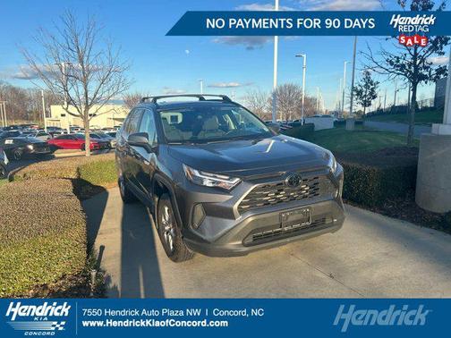 2022 Toyota RAV4 XLE