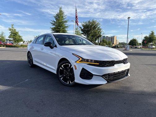 2022 Kia K5 GT-Line