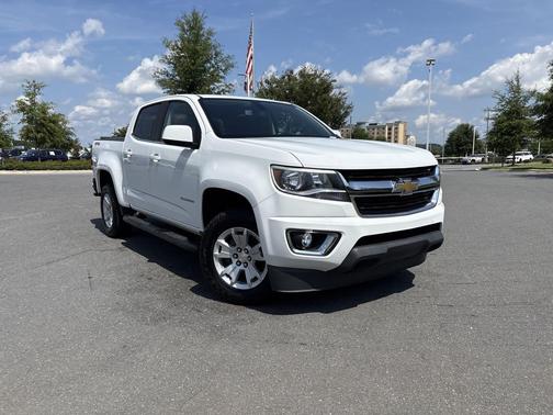 Summit White 2019 Chevrolet Colorado LT