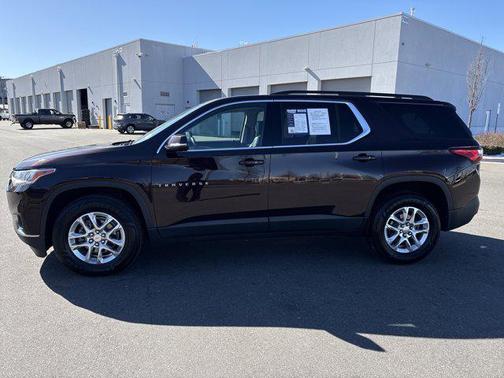 2021 Chevrolet Traverse LT Leather