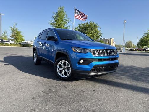 Hydro Blue Pearlcoat 2025 Jeep Compass Latitude