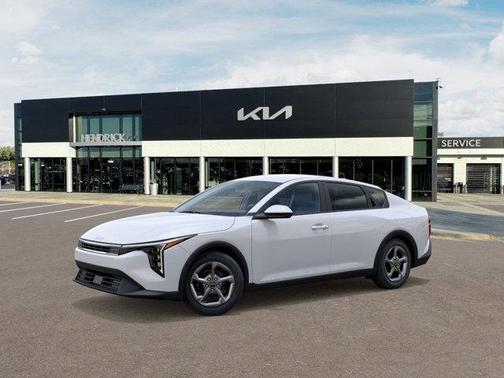 2026 Kia K4 LXS